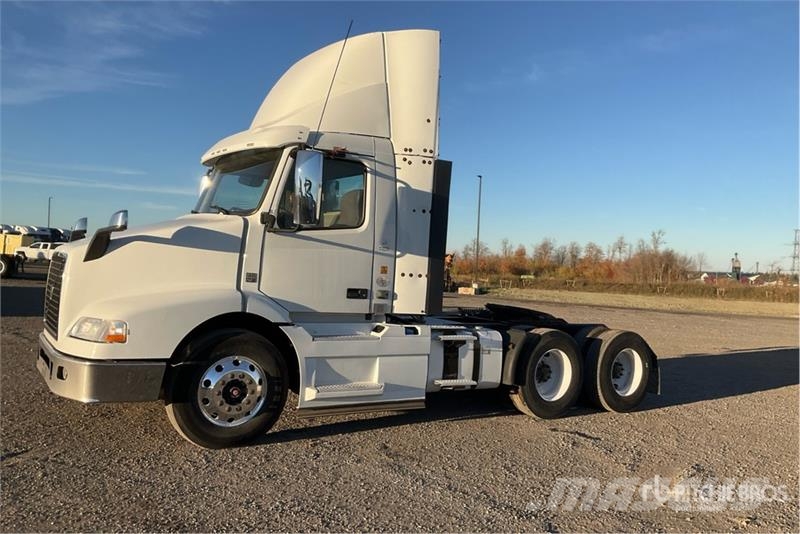Volvo VNM Vlačilci