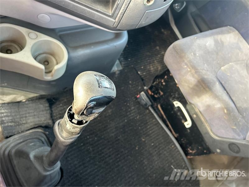 Volvo VNM وحدات الجر