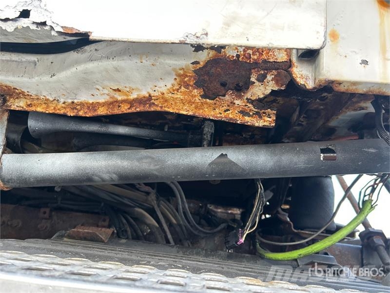 Volvo VNM وحدات الجر