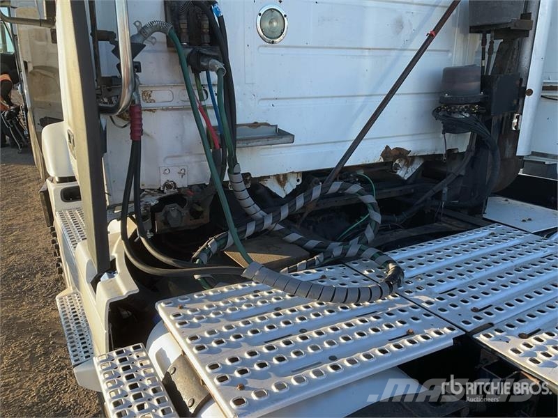 Volvo VNM Vlačilci