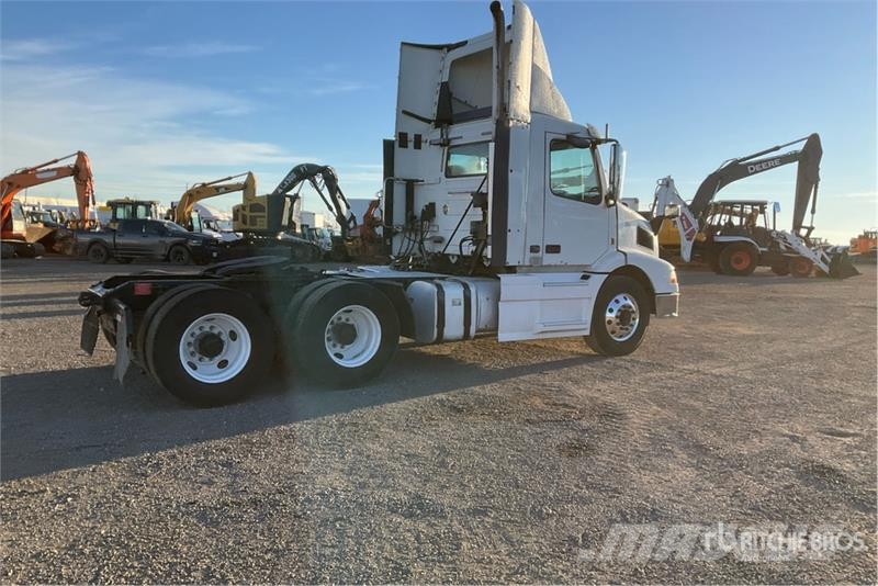 Volvo VNM Vlačilci