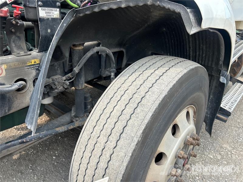 Volvo VNR 6x4 T/A Day Cab Truck Tractor 牵引车