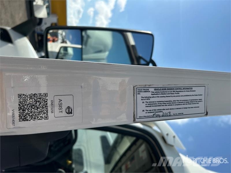 Volvo VNR 6x4 T/A Day Cab Truck Tractor (Inoperable) Motrici e Trattori Stradali