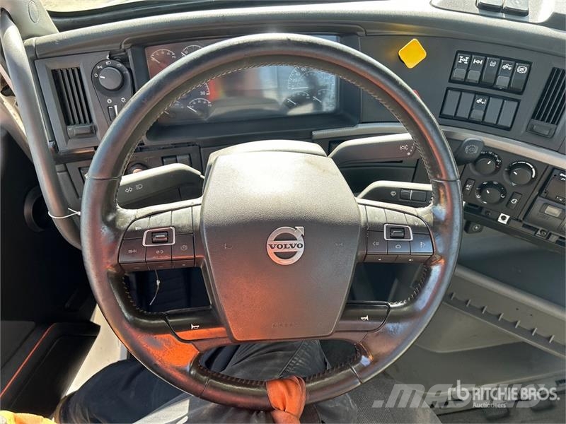 Volvo VNR 6x4 T/A Day Cab Truck Tractor (Inoperable) Motrici e Trattori Stradali
