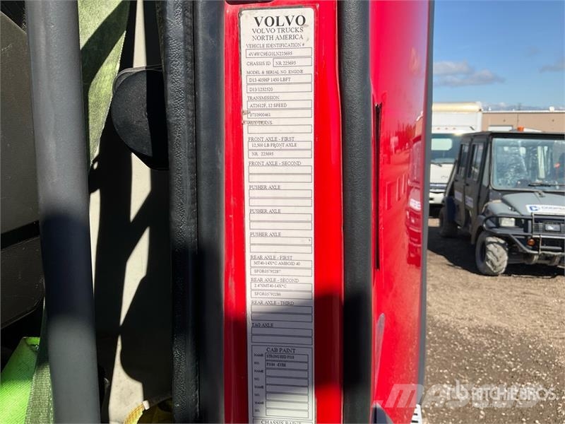 Volvo VNR 6x4 T/A Day Cab Truck Tractor Truck Tractor Units