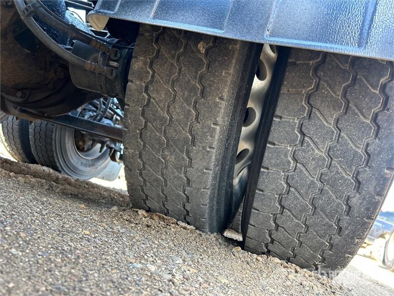 Volvo VNR 6x4 T/A Day Cab Truck Tractor (Inoperable) Motrici e Trattori Stradali