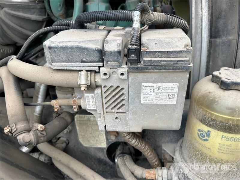 Volvo VNR 6x4 T/A Day Cab Truck Tractor 牵引车