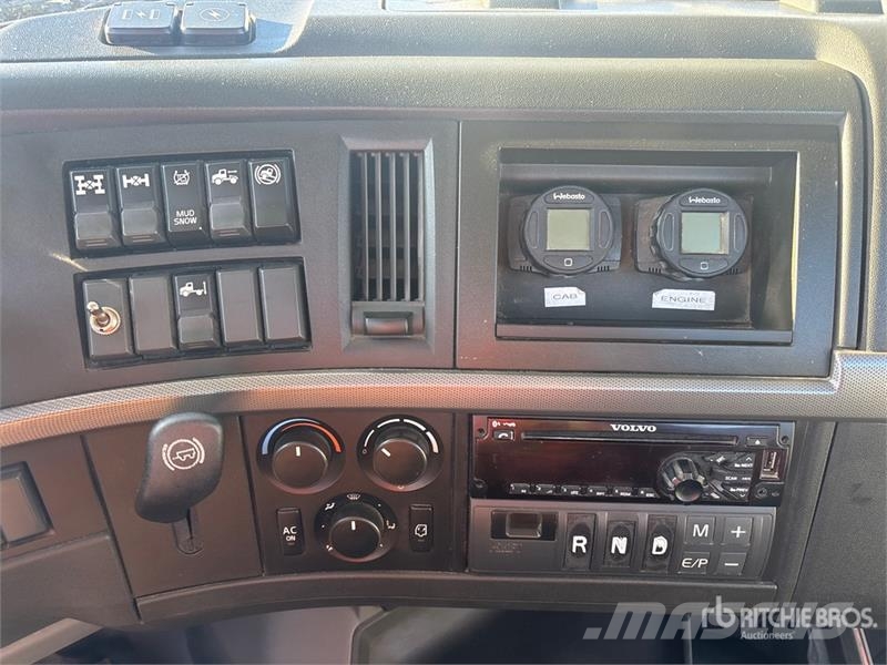 Volvo VNR 6x4 T/A Day Cab Truck Tractor Motrici e Trattori Stradali