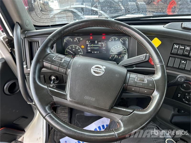 Volvo VNR 6x4 T/A Day Cab Truck Tractor Motrici e Trattori Stradali