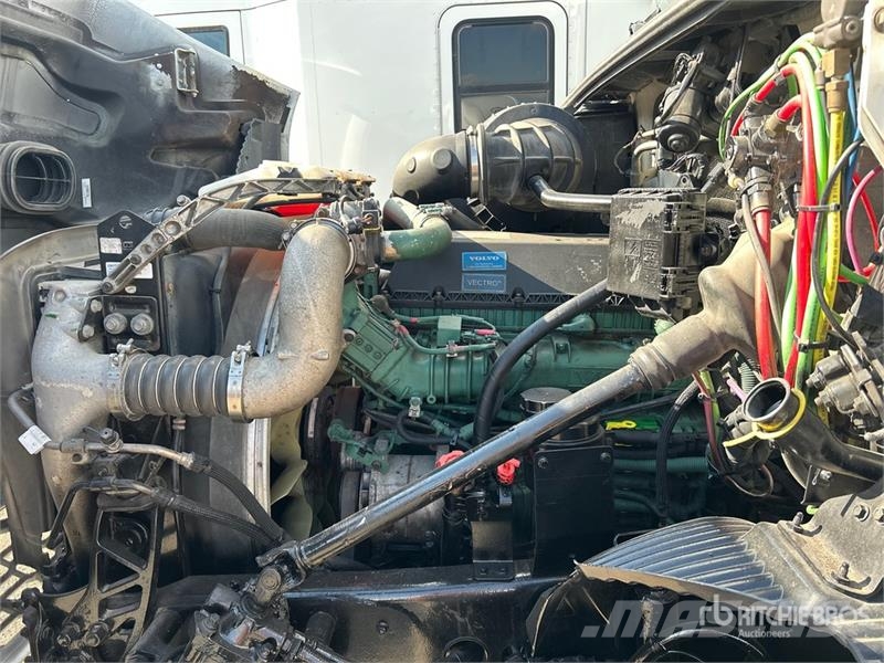 Volvo VNR 6x4 T/A Day Cab Truck Tractor (Inoperable) Motrici e Trattori Stradali