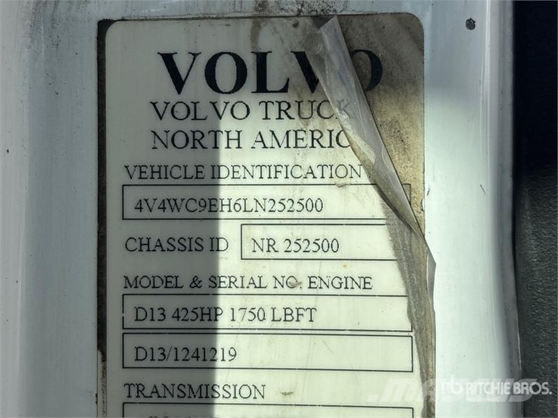 Volvo VNR 6x4 T/A Day Cab Truck Tractor Motrici e Trattori Stradali