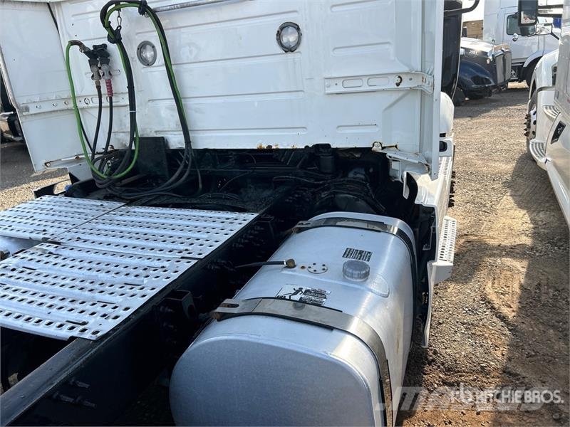 Volvo VNR 6x4 T/A Day Cab Truck Tractor (Inoperable) Motrici e Trattori Stradali