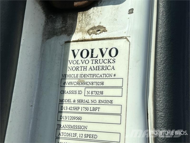 Volvo VNR 6x4 T/A Day Cab Truck Tractor (Inoperable) Motrici e Trattori Stradali