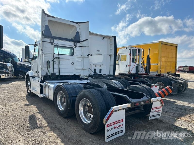 Volvo VNR 6x4 T/A Day Cab Truck Tractor (Inoperable) Motrici e Trattori Stradali