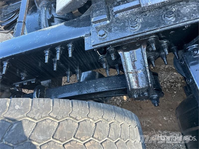 Volvo VNR 6x4 T/A Day Cab Truck Tractor (Inoperable) Motrici e Trattori Stradali