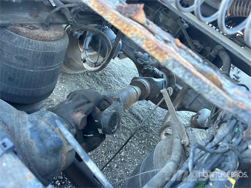 Volvo VNR 6x4 T/A Day Cab Truck Tractor Motrici e Trattori Stradali