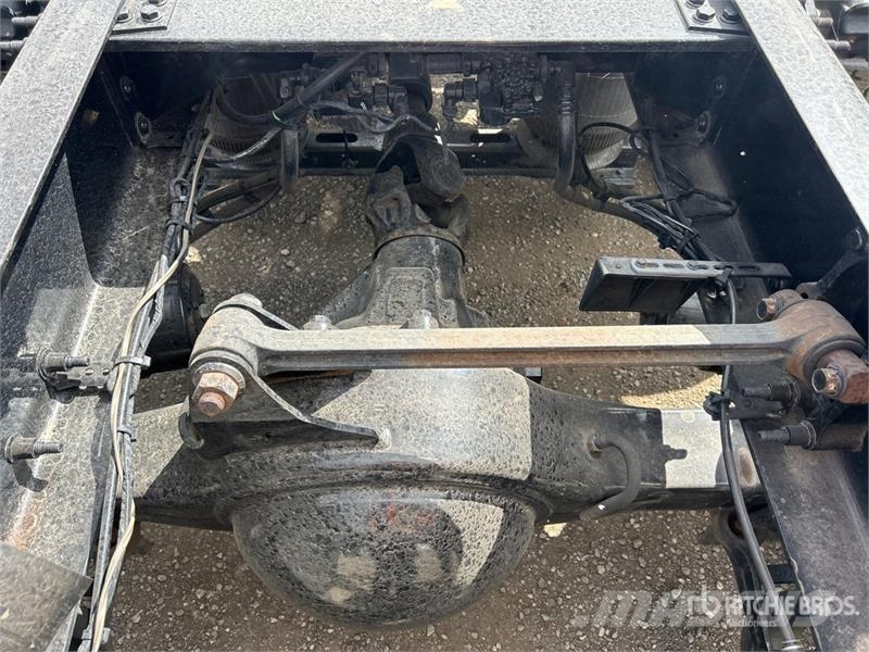 Volvo VNR 6x4 T/A Day Cab Truck Tractor Sattelzugmaschinen