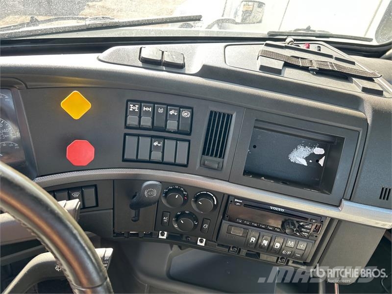 Volvo VNR 6x4 T/A Day Cab Truck Tractor (Inoperable) Motrici e Trattori Stradali
