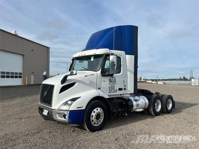 Volvo VNR300 6x4 T/A Day Cab Truck Tractor Traktorske jedinice