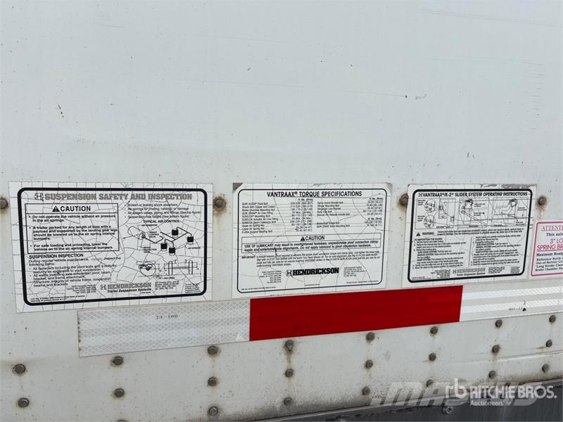 Wabash 53 ft x 102 in Tri/A Van Trailer Ремаркета фургони