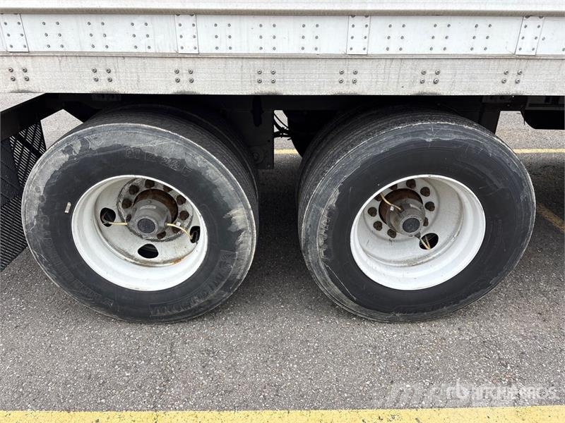 Wabash 53 ft x 102 in T/A Van Trailer ボックスボディートレーラー