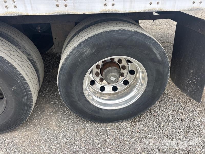 Wabash 53 ft x 102 in T/A Van Trailer 厢式拖车