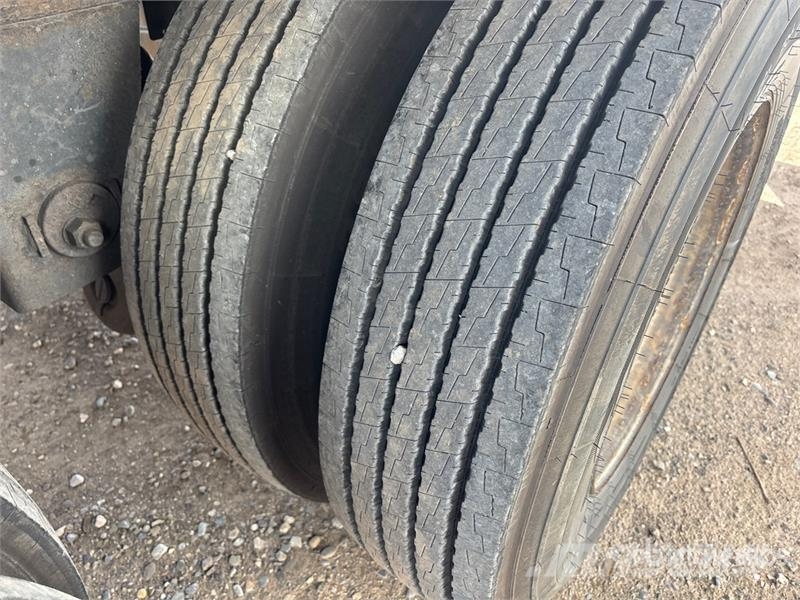 Wabash 53 ft x 102 in T/A Van Trailer مقطورات ذات هيكل صندوقي