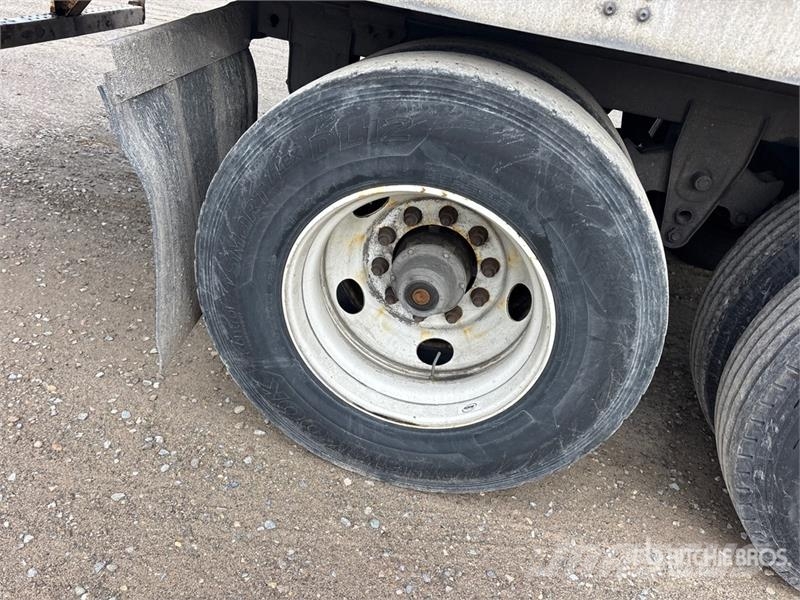 Wabash 53 ft x 102 in T/A Van Trailer Furgons