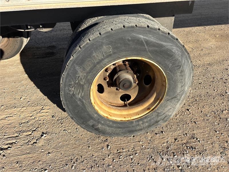 Wabash 53 ft x 102 in Tri/A Van Trailer Prikolice sa sandukom
