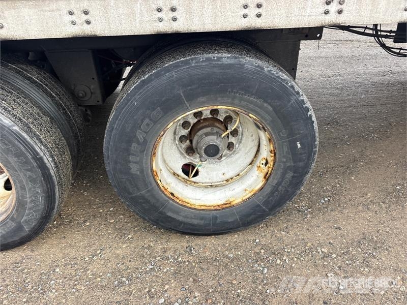 Wabash 53 ft x 102 in T/A Van Trailer Furgons