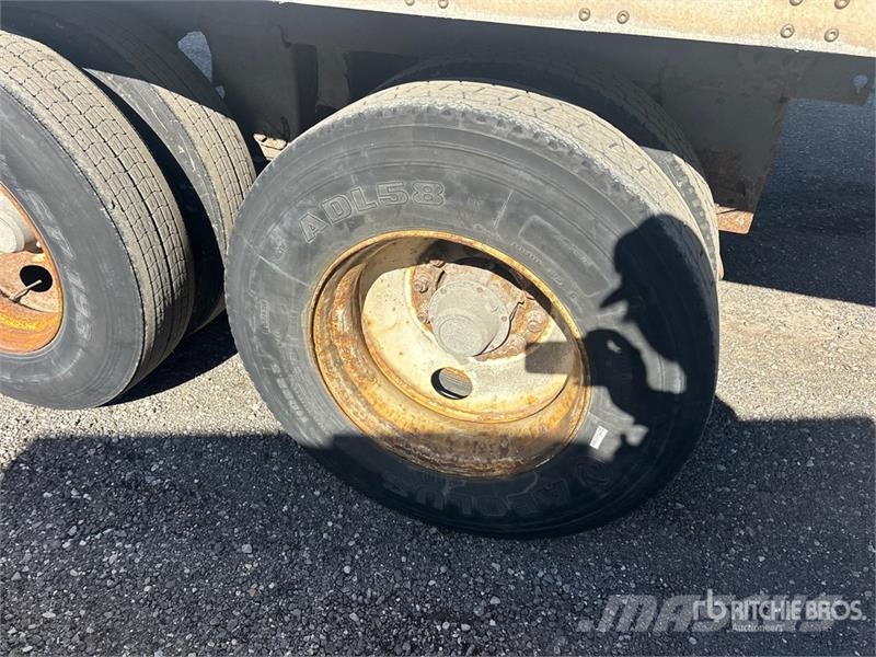Wabash 53 ft x 102 in T/A Van Trailer Skříňové přívěsy