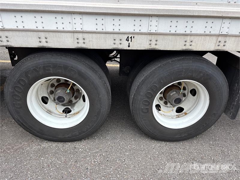 Wabash 53 ft x 102 in T/A Van Trailer 厢式拖车