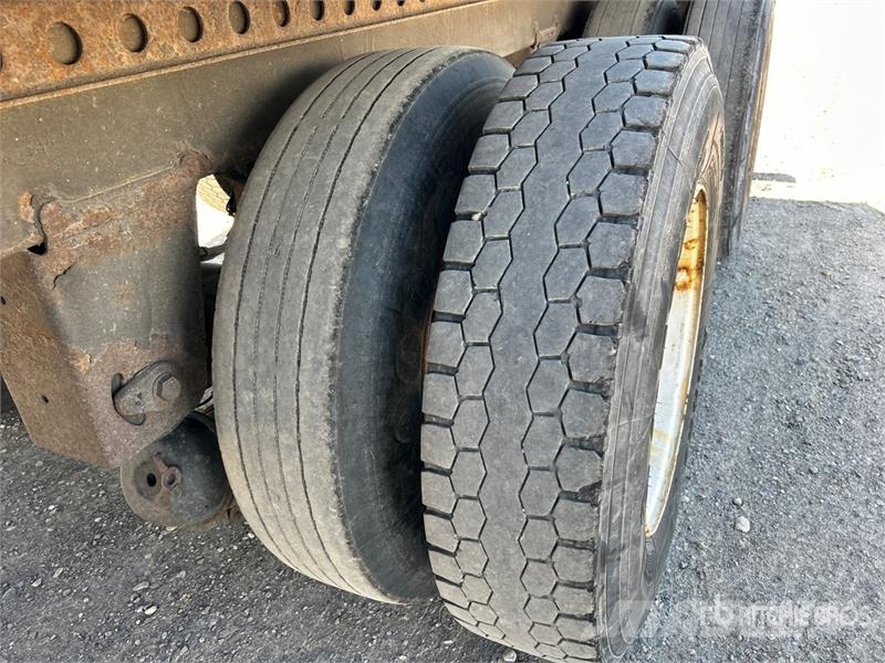 Wabash 53 ft x 102 in Tri/A Van Trailer Prikolice sa sandukom