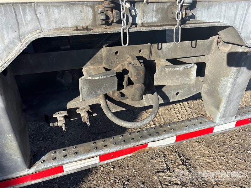 Wabash 53 ft x 102 in T/A Van Trailer ボックスボディートレーラー