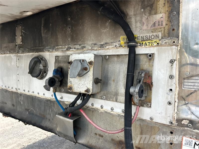 Wabash 53 ft x 102 in Tri/A Refrigerated Trailer Semirremolques de temperatura controlada