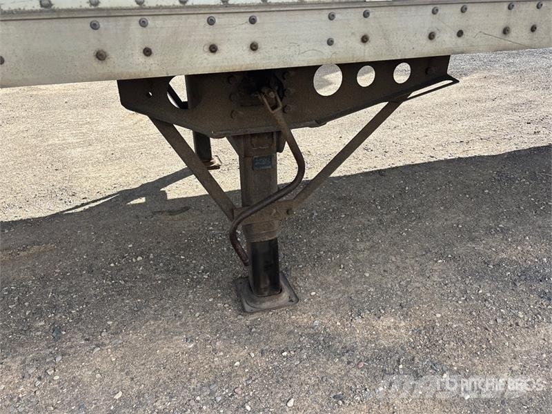 Wabash 53 ft x 102 in T/A Van Trailer ボックスボディートレーラー