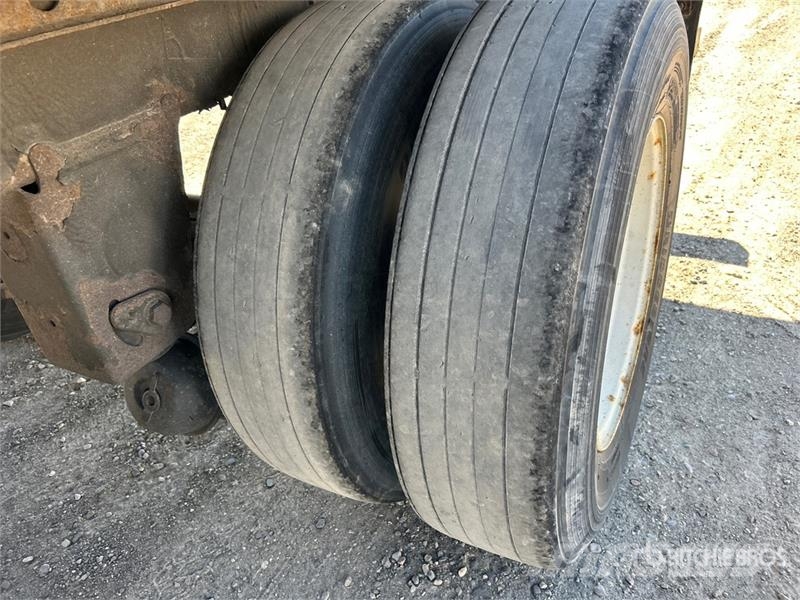 Wabash 53 ft x 102 in Tri/A Van Trailer Prikolice sa sandukom