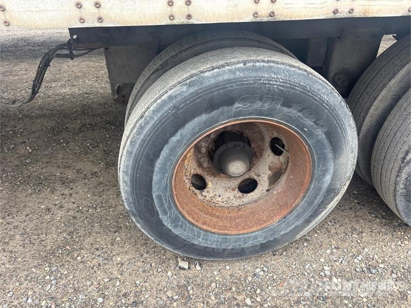 Wabash 53 ft x 102 in T/A Van Trailer Skappåbygg