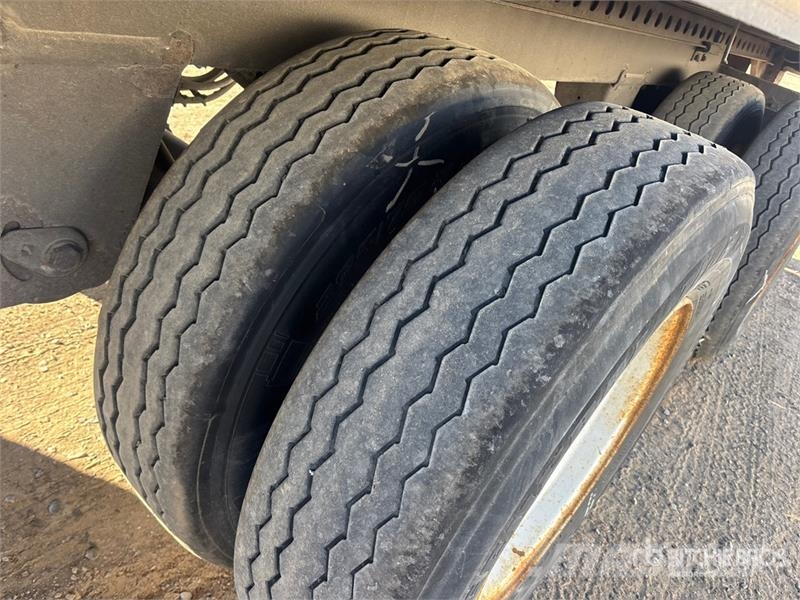 Wabash 53 ft x 102 in Tri/A Van Trailer Prikolice sa sandukom