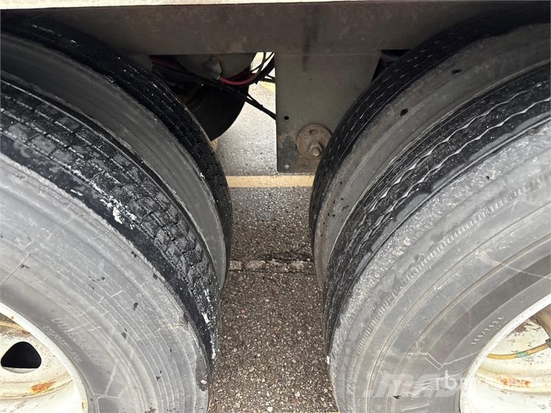 Wabash 53 ft x 102 in T/A Van Trailer Dengtos priekabos