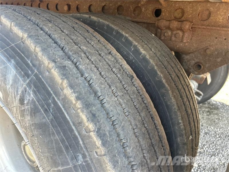 Wabash RFALHSA 53 ft x 102 in T/A Refrigerated Trailer Puspriekabės su izoterminiu kėbulu