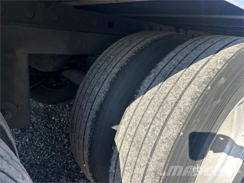 Wabash RFALHSA 53 ft x 102 in T/A Refrigerated Trailer Puspriekabės su izoterminiu kėbulu