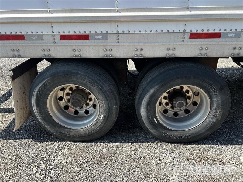 Wabash RFALHSA 53 ft x 102 in T/A Refrigerated Trailer Puspriekabės su izoterminiu kėbulu