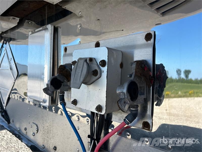 Wabash RFALHSA 53 ft x 102 in T/A Refrigerated Trailer Puspriekabės su izoterminiu kėbulu