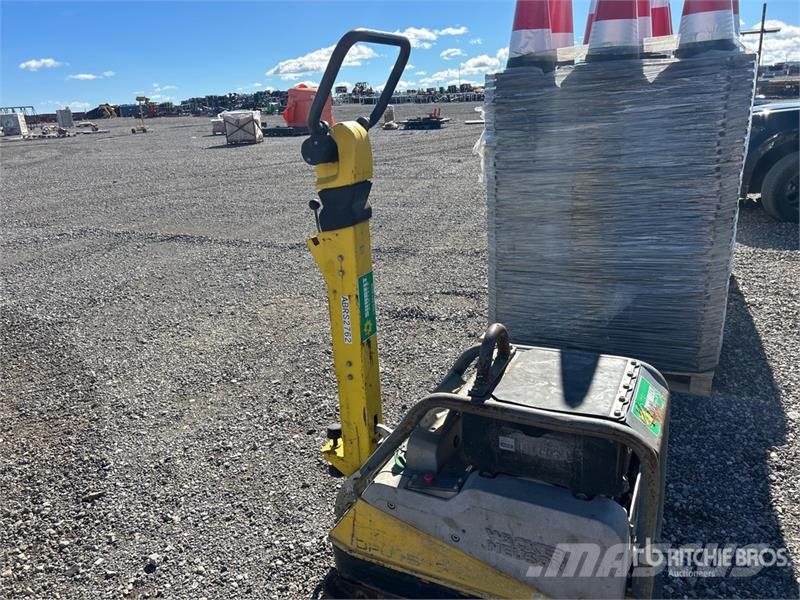 Wacker DPU4545HEH Vibratory Plate Compactor دكاكات أفقية