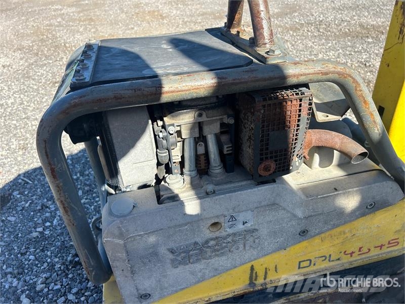 Wacker DPU4545HEH Vibratory Plate Compactor دكاكات أفقية