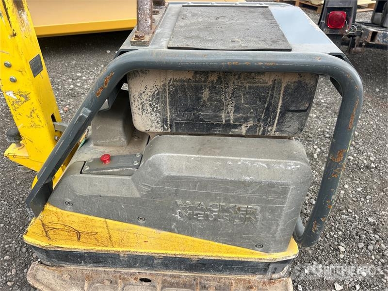 Wacker DPU6555Heh Reversible Vibratory Plate Compactor Vibrationsgeräte