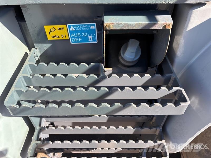 Wacker Neuson 8115L Wheel Loader لوادر بعجل
