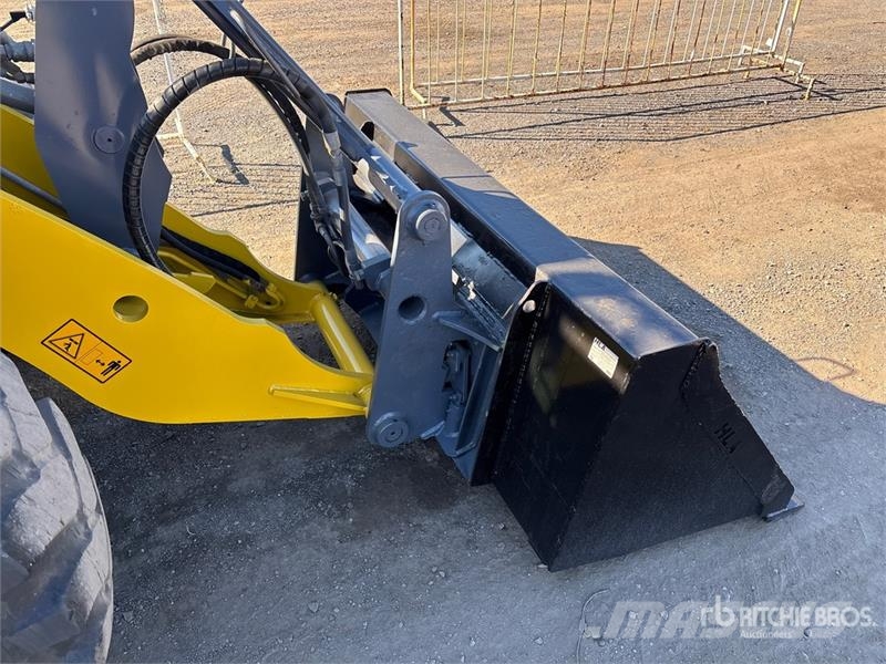 Wacker Neuson 8115L Wheel Loader لوادر بعجل