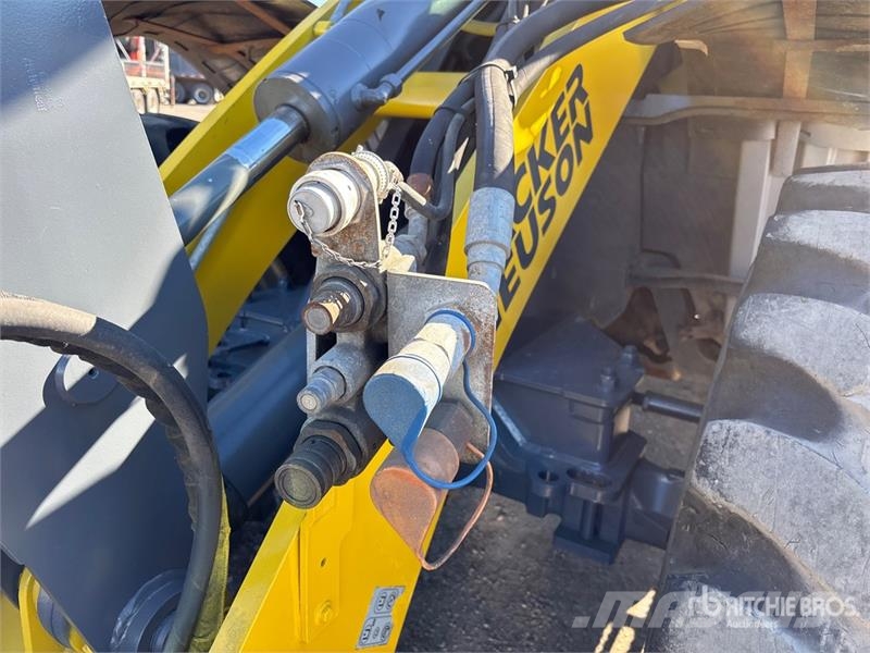 Wacker Neuson 8115L Wheel Loader لوادر بعجل